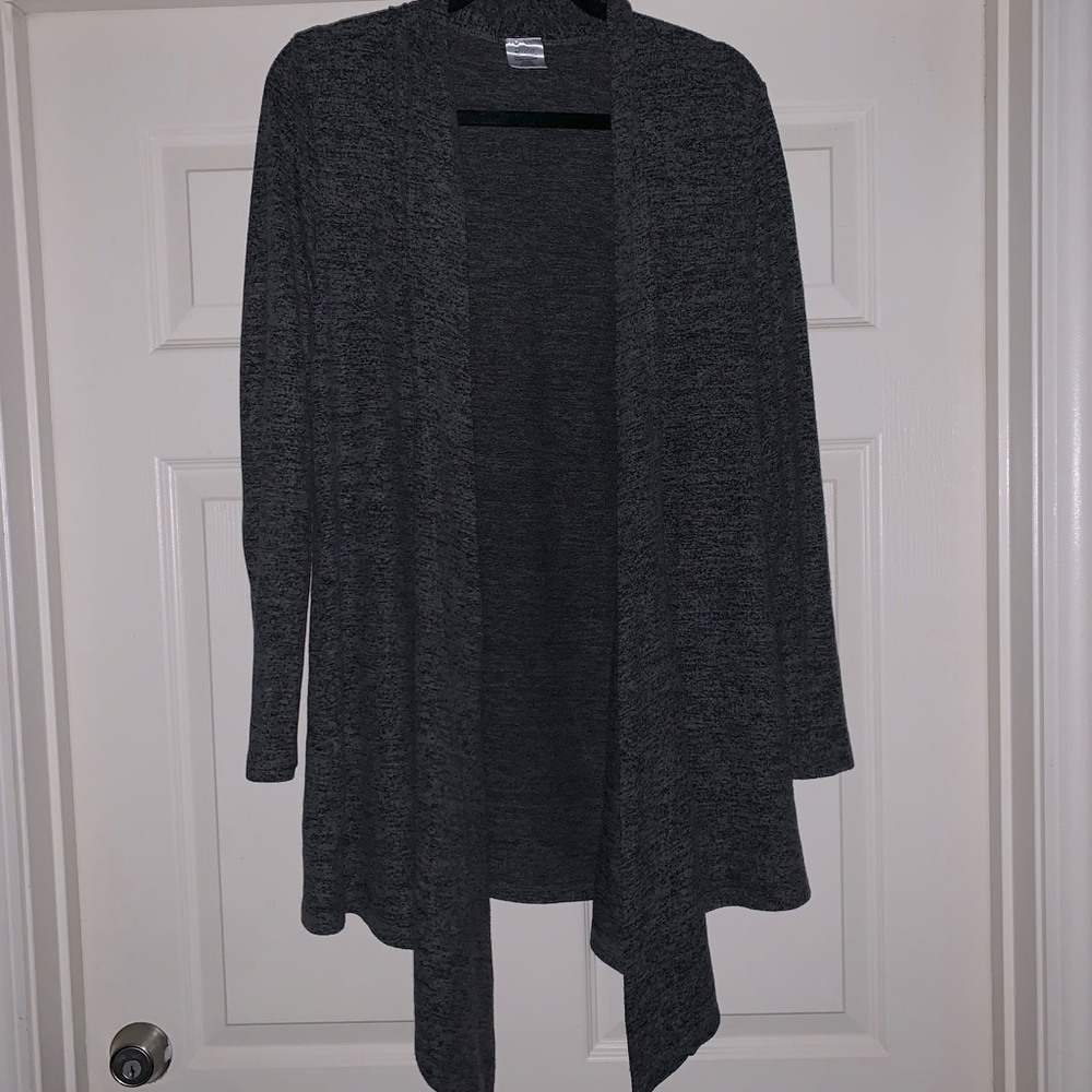 🚫SOLD🚫 Lightweight Cardigan